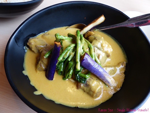 Kare kare - Oxtail, beef and vegetable with peanut sauce